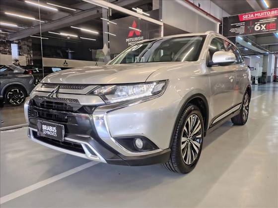 MITSUBISHI OUTLANDER 2.0 MIVEC GASOLINA HPE AUTOMÁTICO